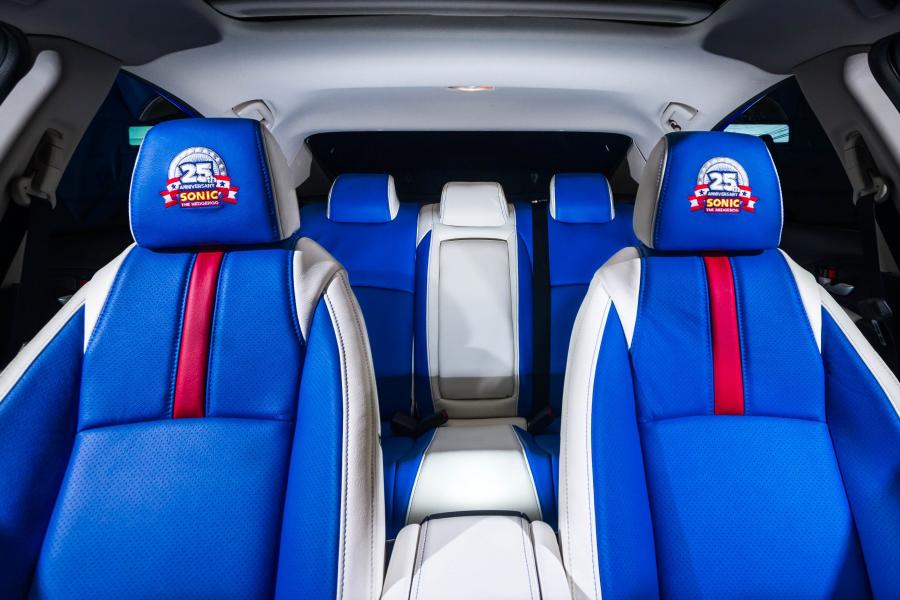 Интерьер Honda Civic Sonic the Hedgehog 2016 года  (фото 5 из 7)
